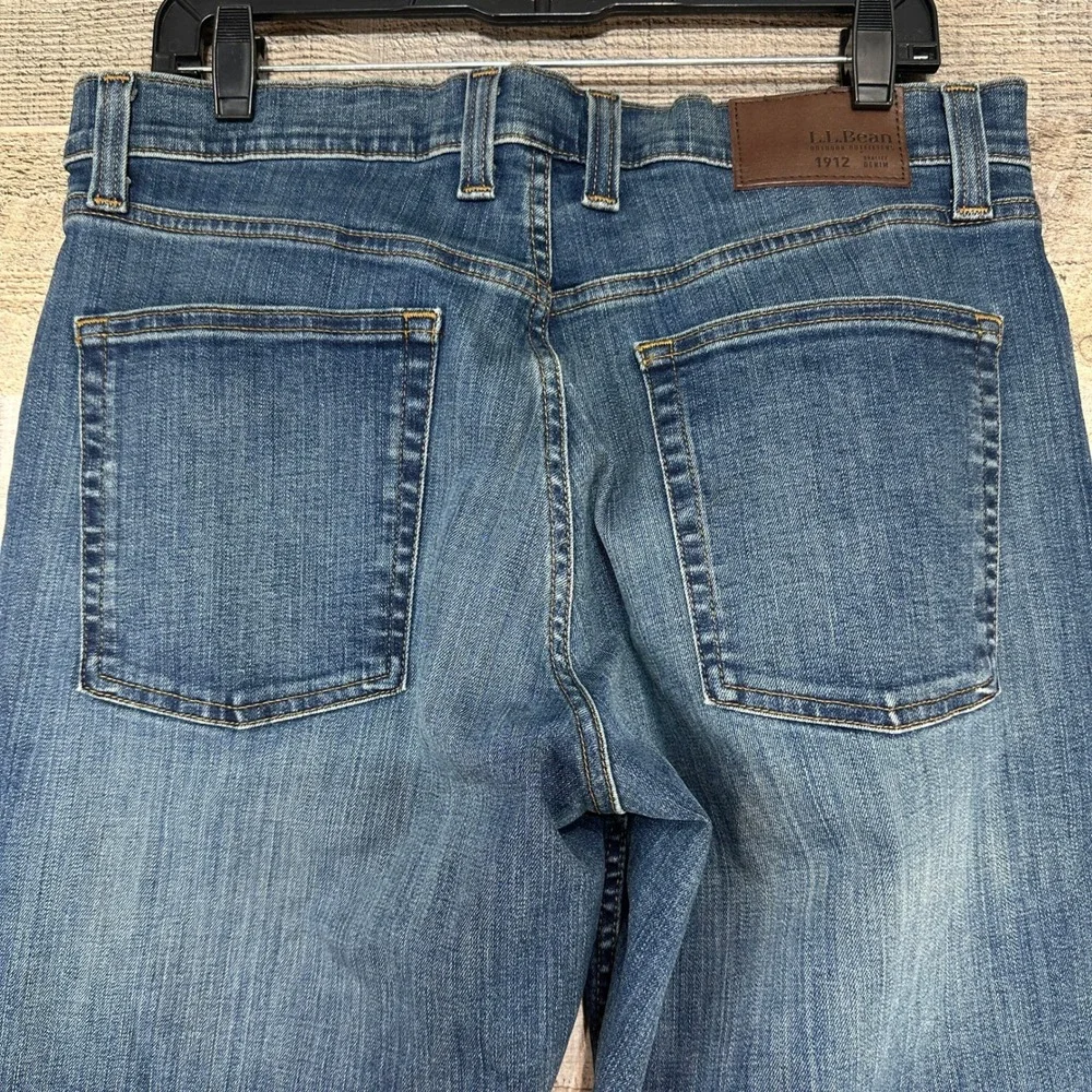 LLBean Mens Beanflex Coolmax Standard Fit Tencel Stretch Performance Jeans 33x30